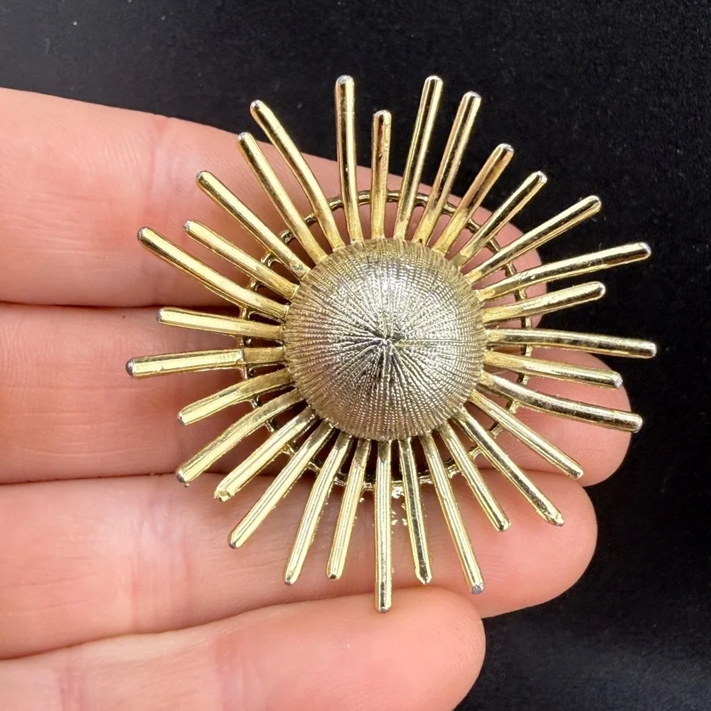 Vintage‎ Atomic Brooch Lot of 2 Gold Tone